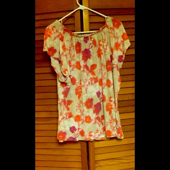 💞 Woman’s 2xl Old Navy Top 💞 - Picture 2 of 2